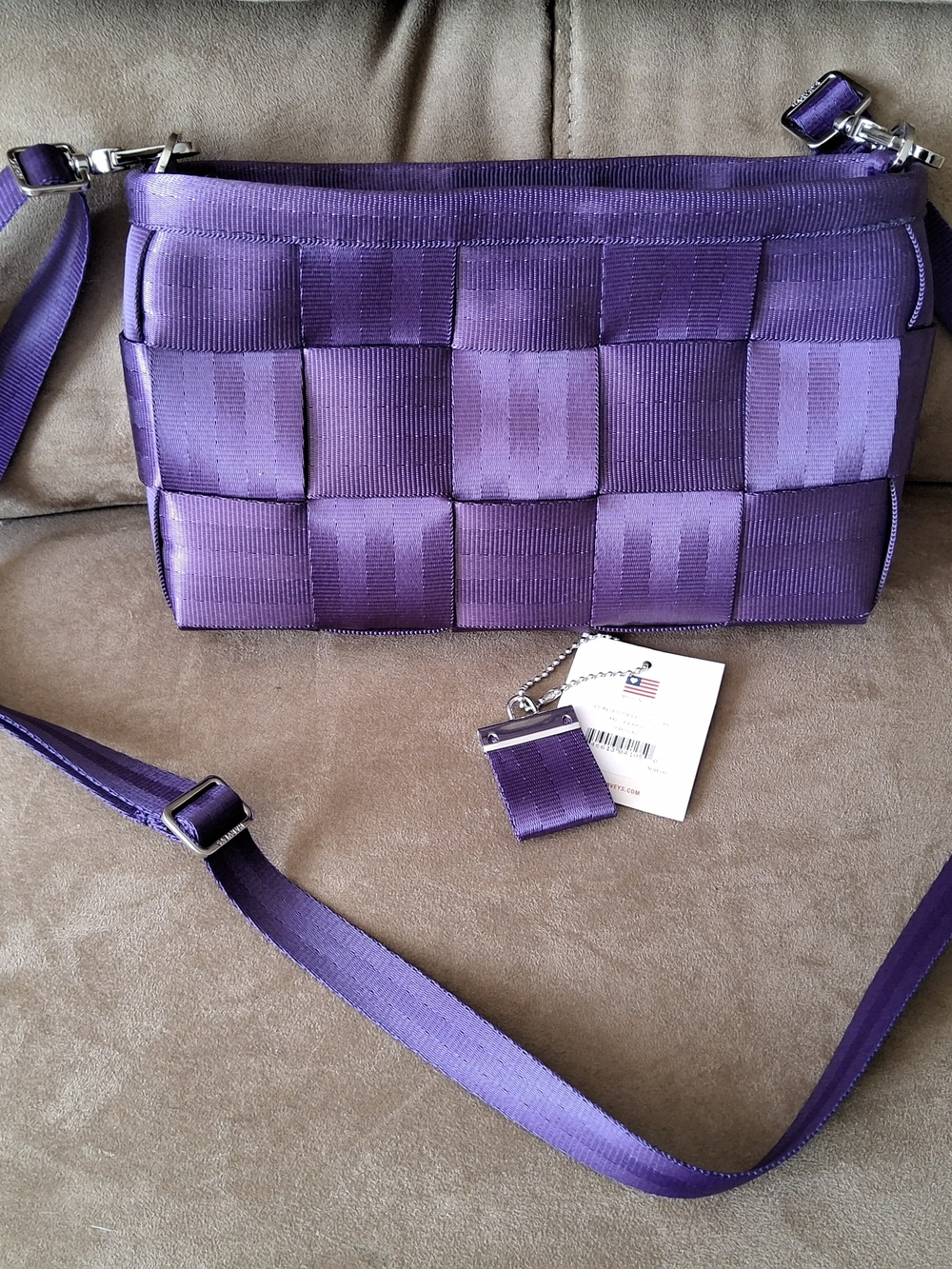 Harvey's Seatbelt Convertible Clutch Mulberry NWT Purse